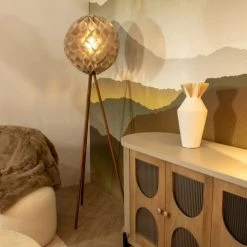 Now’s Home Lampadaires Lampadaire En Lin Taupe Pied En Teck H163 -Lampadaires || Lustres || Guirlandes et décorations lumineuses Soldes lampadaire en lin taupe pied en teck h163 2