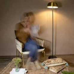 Pirouette Paris Lampadaires Lampadaire En Marbre Et Métal Noir Et Doré H160 -Lampadaires || Lustres || Guirlandes et décorations lumineuses Soldes lampadaire en marbre et metal noir et dore h160 1