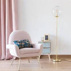 Maisons Du Monde Lampadaires Lampadaire En Métal Doré Et Globe En Verre H152 -Lampadaires || Lustres || Guirlandes et décorations lumineuses Soldes lampadaire en metal dore et globe en verre h152 1000 1 39 195076 3