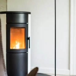 Dyberg Larsen Lampadaires Lampadaire En Métal Noir Mat, H 140 Cm D 12 Cm -Lampadaires || Lustres || Guirlandes et décorations lumineuses Soldes lampadaire en metal noir mat h 140 cm d 12 cm 1